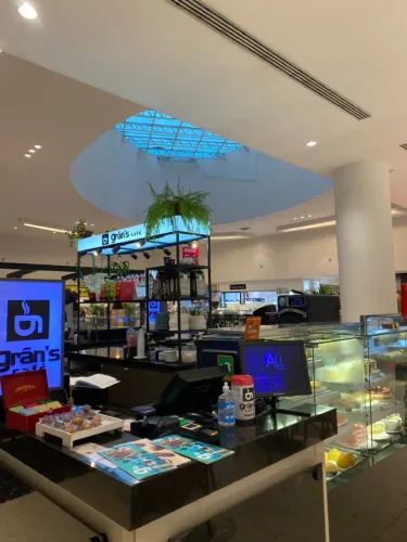 VAGA ATENDENTE DE CAFETERIA