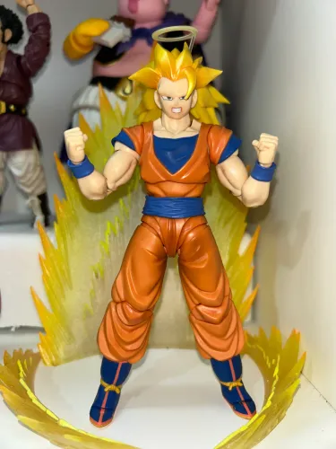 SH figuarts Goku ssj3