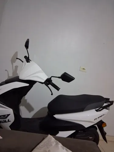 Vende ou troco por veículo 