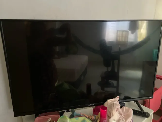 Vende-se Tv e máquina de lavar