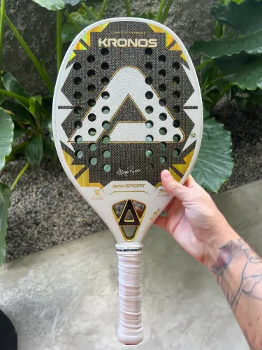 AMA Kronos White