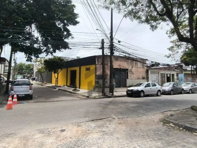 Ponto Comercial de 292m² à venda, localizado no Zumbi, Recife - Pernambuco.