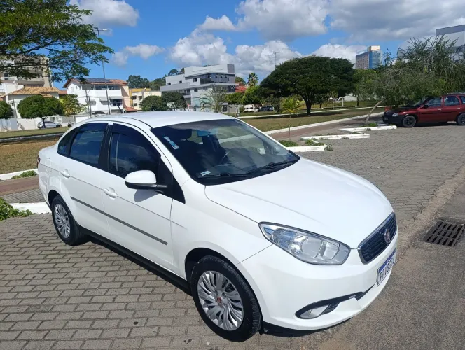 Fiat Grand Siena Attractive 1.0 Flex 8V 4P 2018
