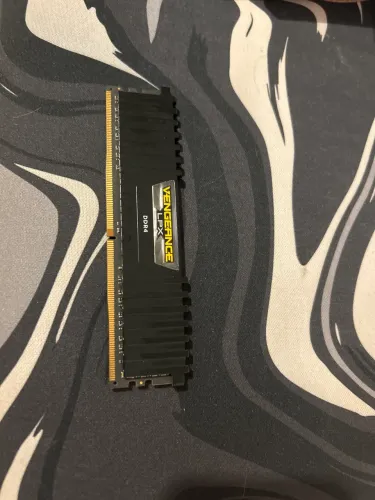 Memória Corsair Vengeance Lpx 8gb(1x8gb) Ddr4 Preto