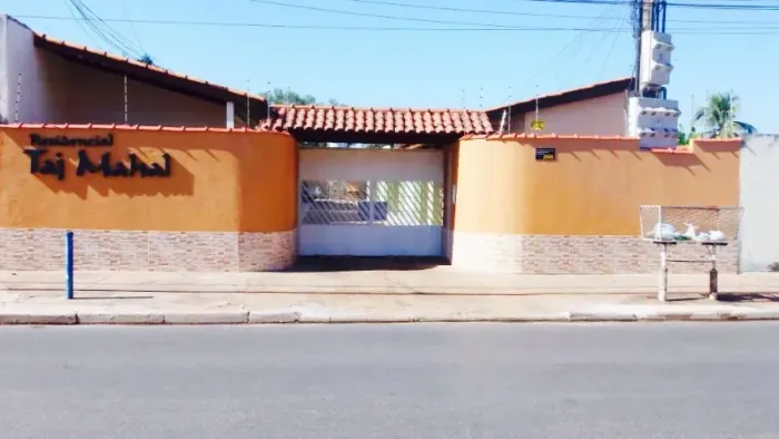 Aluga-se Kitnet com excelente localização na região do Coxipó