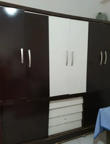 Guarda roupa usado
