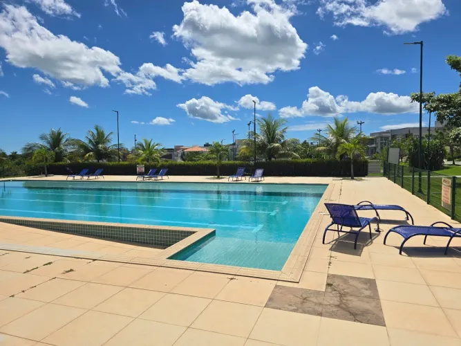 Vendo uma casa no Condominio Dhama, em fase de acabamento.