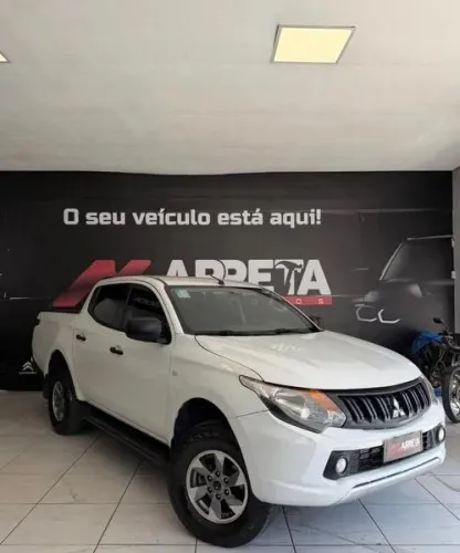 Mitsubishi L200 Triton GL 3.2 CD TB Int. Dies. Mec. 2022