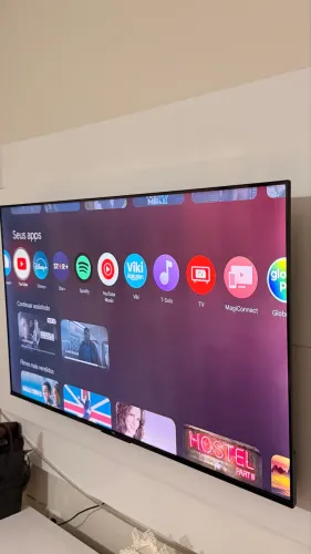 Tv: perfeito estado, acompanha luz de led e canais.