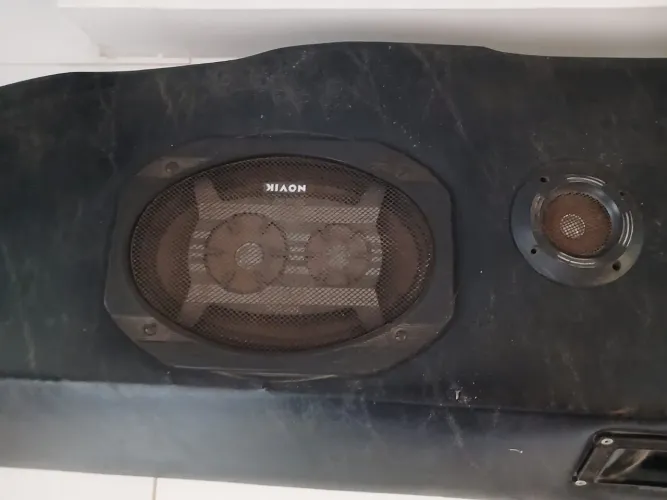 Tampâo de som para GM Chevette