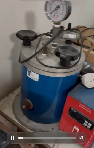 Injetora de cera para fabricar joias e bijuterias