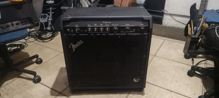 FENDER BASSMAN 100 - AMPLIFICADOR PRA CONTRABAIXO MADE IN MEXICO