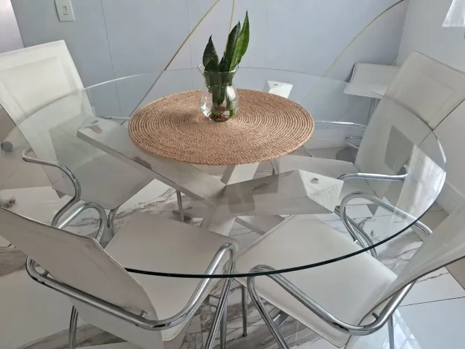 Lindo tampo de mesa de vidro 12 mm com 1,68m de diametro ((Somente o Tampo))
