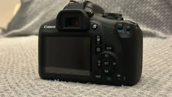 Canon T7 + 18-55 + Caixa + Nota Fiscal + Case