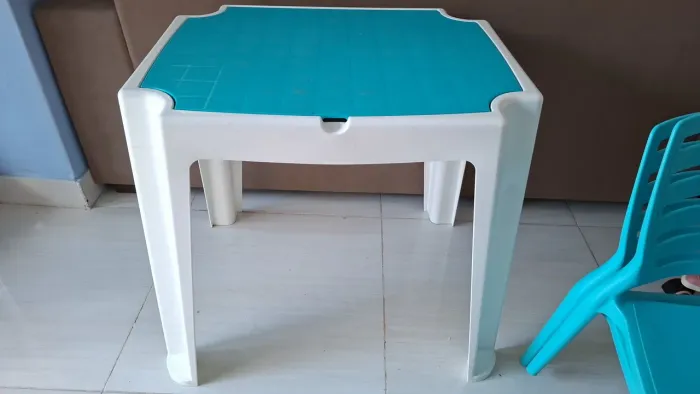 Mesa + 2 cadeiras infantis tramontina