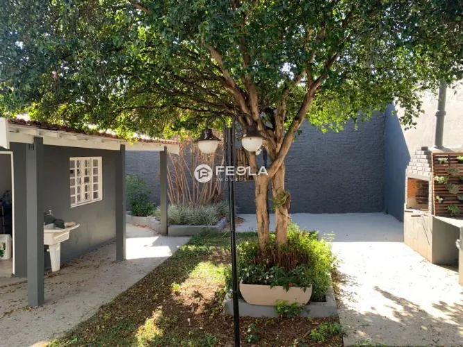 Casa à venda em Sumaré, Vila Santana, com 5 quartos, com 130 m²