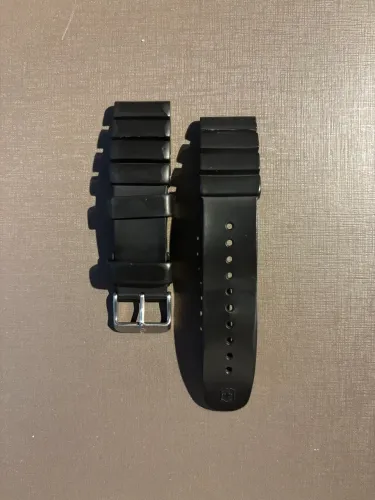 Pulseira de borracha original Victorinox I.N.O.X 22mm