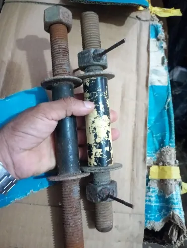 Par de halteres perfeito pra vc treinar em casa não tem menor preço ok pra vender logo