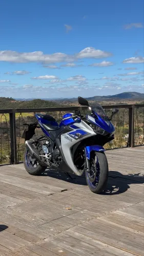 YAMAHA R3