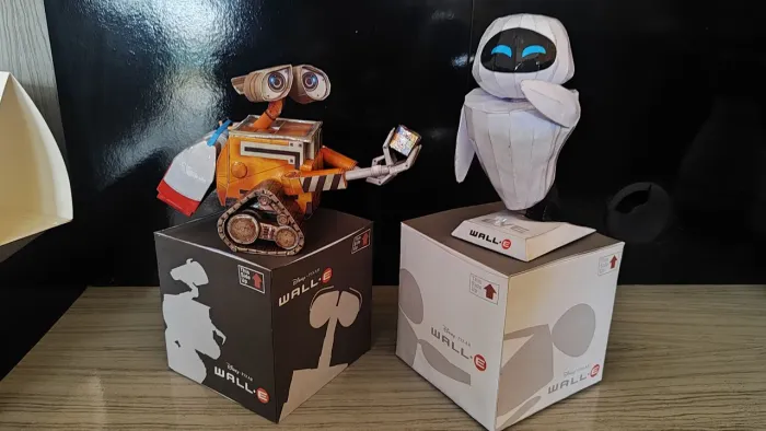 Boneco robô wall-e e Eve papercraft