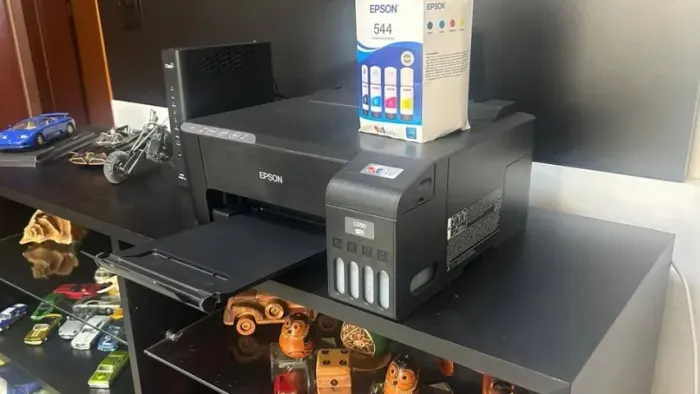 Impressora Epson EcoTank L1250 Wi-Fi ? praticamente nova