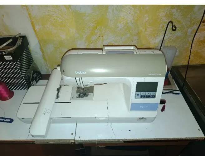 Máquina de bordar