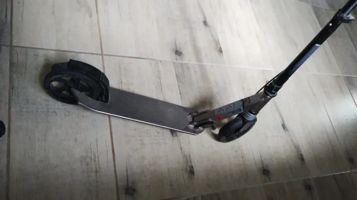 Patinete adulto e infantil 
