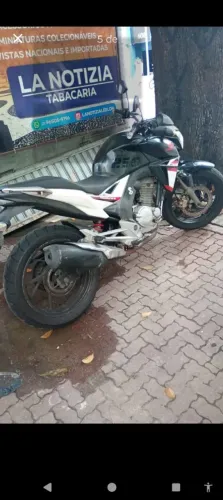 Moto pronta para rodar ou trabalhar!!..........