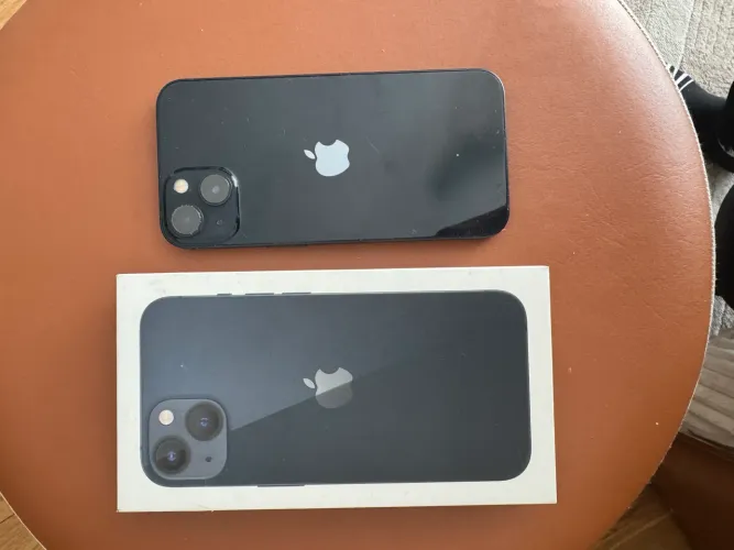 iPhone 13 - 256g