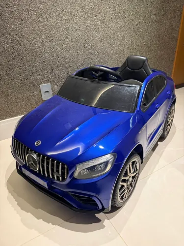 Carrinho elétrico Mercedes GLC