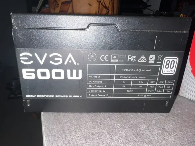 Fonte EVGA 80 plus 600w NA CAIXA