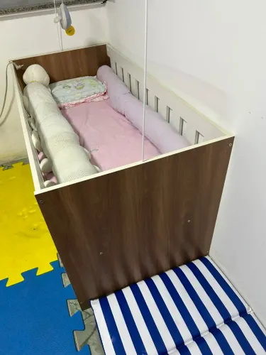 VENDE-SE BERÇO AMERICANO