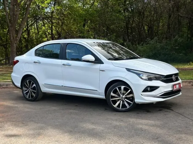 Fiat Cronos Precision 1.8 16V Flex Mec. 2019