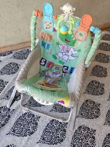 Cadeirinha Infantil balanço e descanso Dino