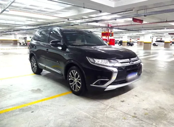 Mitsubishi Outlander 3.0/ GT 3.0 V6 Aut. 2016