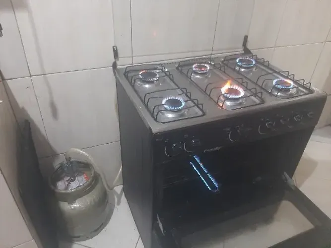Por motivo de viagem vendo fogão 6 bocas funcionando tudo bem não fazo entrega