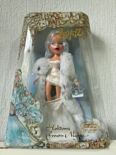 Cloe Bratz Holidayz Frosty Nightz lacrada