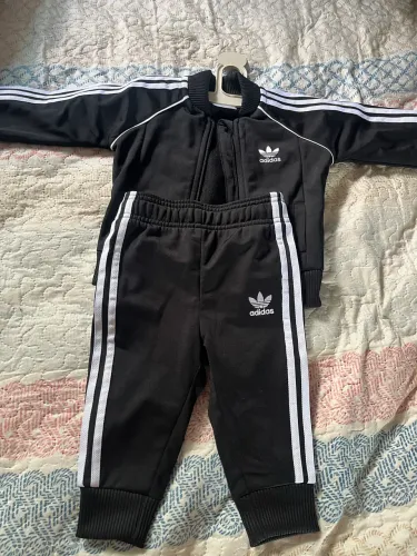 V/t roupa da adidas original