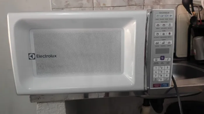 Vendo microondas novo