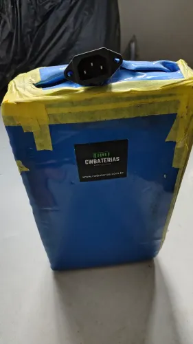 Bateria de assoalho da scooter 