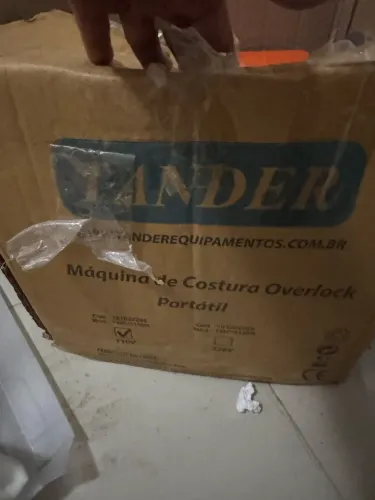 Máquina de costura Overlok