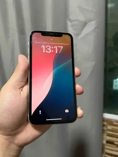 Vendo Iphone 11 64GB 74% (Pedindo manutenção da bateria)