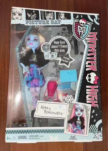 Boneca Monster High Abbey Bominable Picture Day Original - Lacrada 