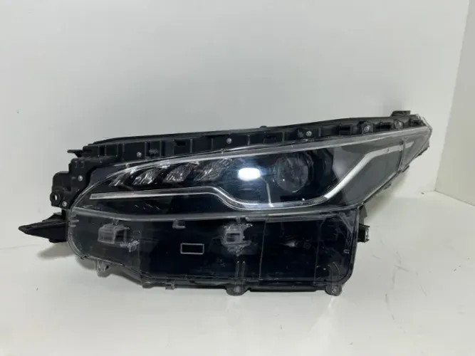 Farol Toyota Hillux Sw4 Srx 2021 2022 2023 2024 2025 LE