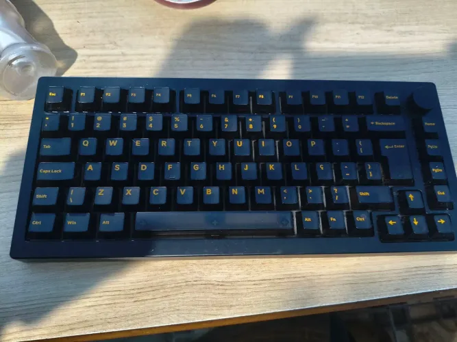 teclado mecânico akko 5075 75% rgb abnt
