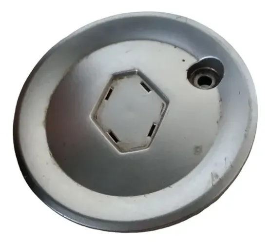 Calota Centro De Roda Renault Sandero 06/16 C Detalhe S Embl Prata