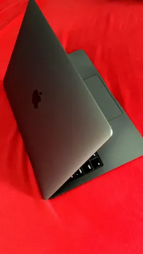 Macbook Air 2020, tela retina, I5, 512GB