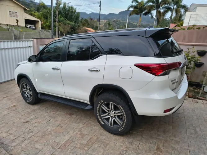Toyota Hilux SW4 SRV 4X2 2.7 Flex 16V Aut. 2019