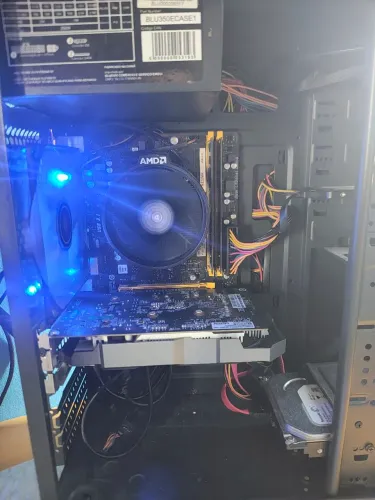 Pc gamer Ryzen 3 + 1050 ti