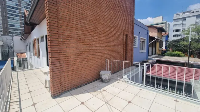 Casa de vila à venda em Perdizes, com 3 quartos, 250m²